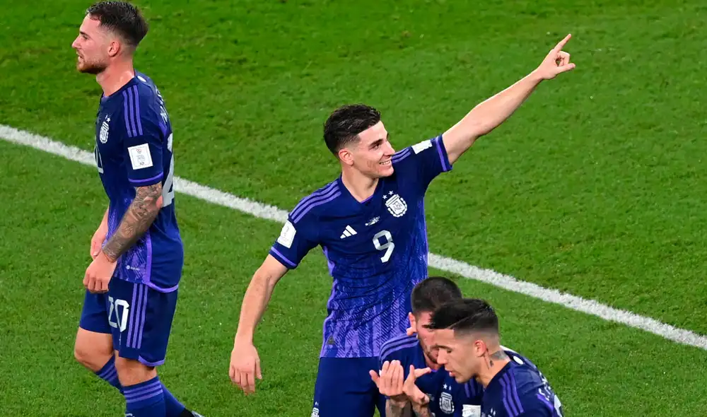 La selección argentina consiguió su clasificación a los octavos de final. Foto: EFE