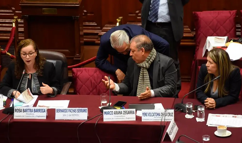 Constitución recibió este martes a jefes del JNE, ONPE y Reniec Constitución recibió este martes a jefes del JNE, ONPE y Reniec