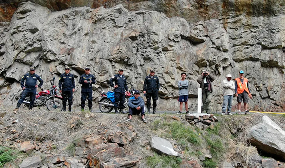 Giacomo Boccoleri: PNP halla casaca y zapatilla de joven desaparecido en Yauyos [FOTOS]