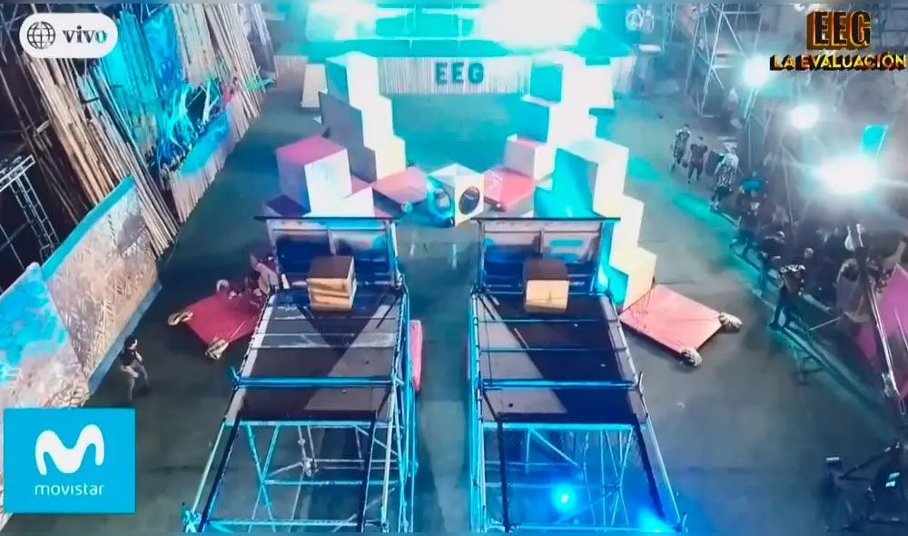 El combatiente se quedó colgado de una de sus piernas durante un circuito extremo El combatiente se quedó colgado de una de sus piernas durante un circuito extremo