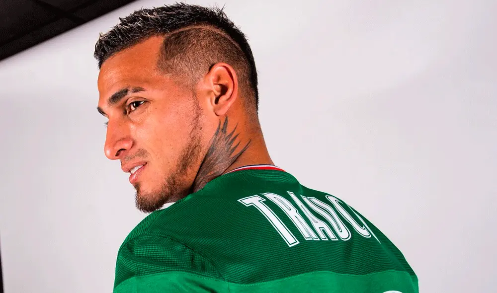 Claudio Pizarro felicitó a Miguel Trauco en Instagram por firmar contrato con el Saint-Étienne de Francia. | Foto: @ASSEofficiel