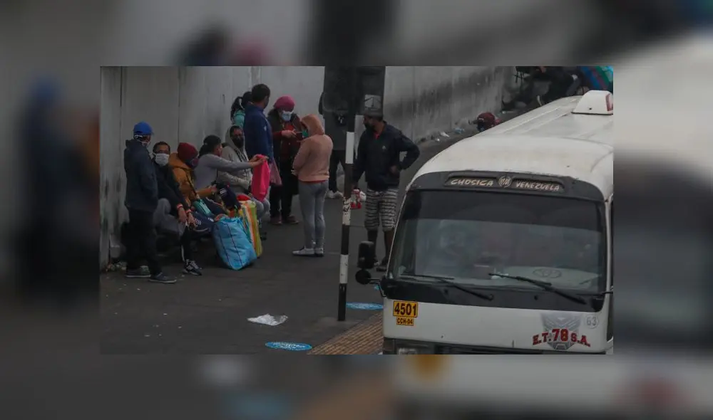 Ambulantes de la avenida Grau serán empadronados por la Municipalidad de Lima para vender sus productos. Foto: Jorge Cerdán / La República