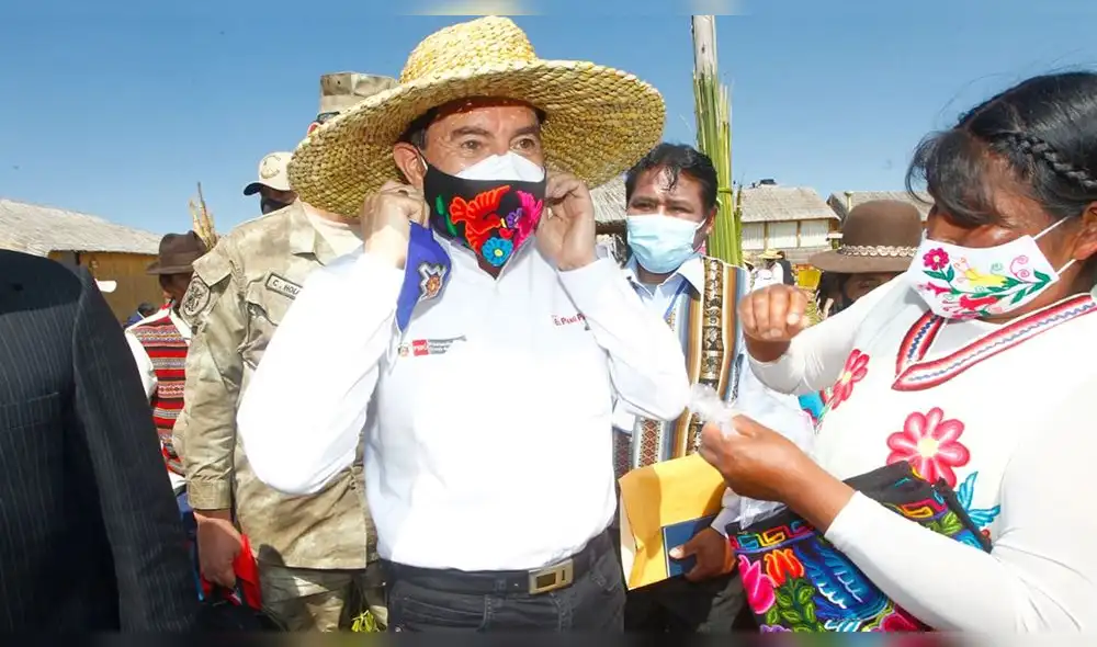 Walter Martos explicó su posición sobre el pedido de vacancia presidencial que pesa sobre Martín Vizcarra. Foto: Carlos Cisneros