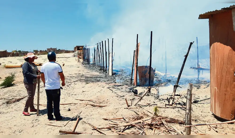Damnificados. Las familias afectadas por el incendio de sus viviendas piden ayuda a autoridades locales. Damnificados. Las familias afectadas por el incendio de sus viviendas piden ayuda a autoridades locales.