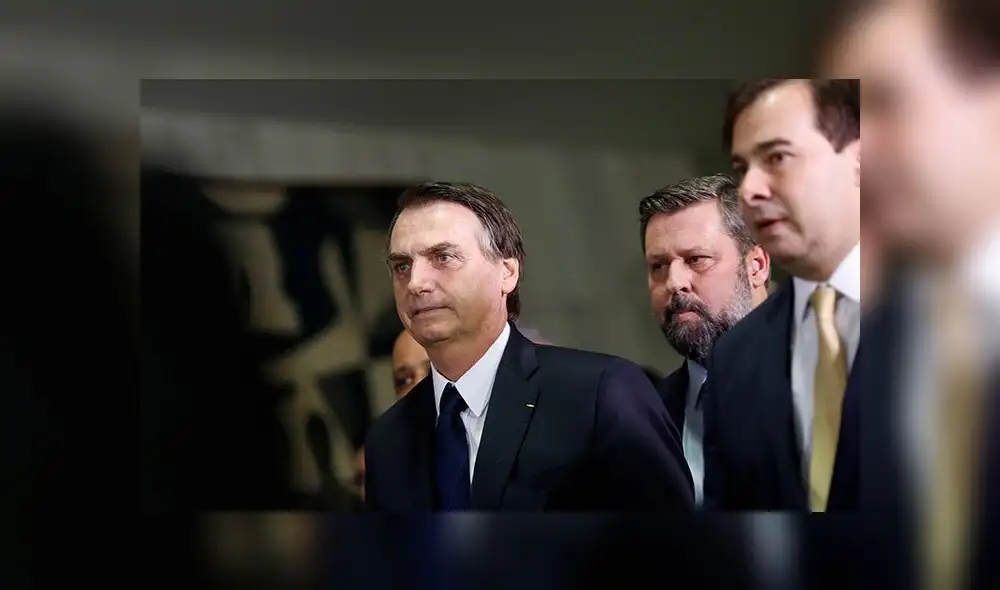 Bolsonaro presenta proyecto de reforma del sistema de pensiones tras su primera crisis de Gobierno Bolsonaro presenta proyecto de reforma del sistema de pensiones tras su primera crisis de Gobierno