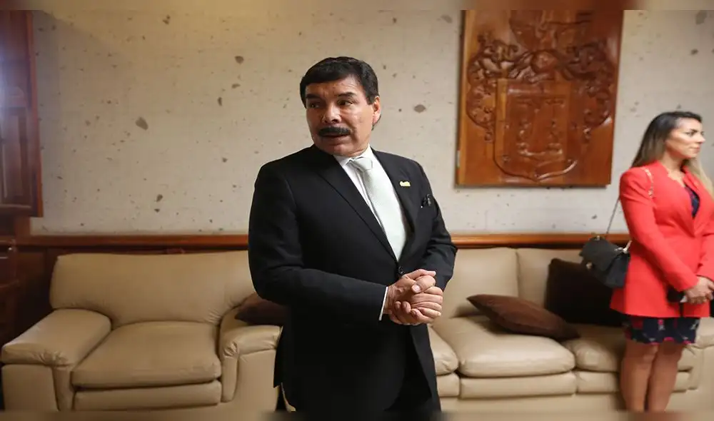 ¿Qué suma y qué resta en Alfredo Zegarra?