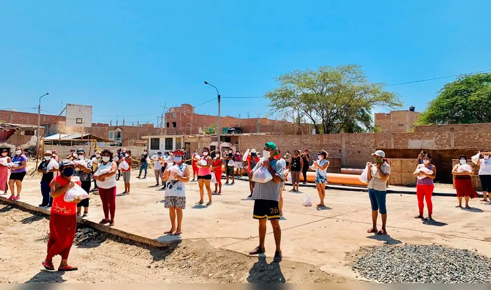 Corredores donan víveres en Pomalca Corredores donan víveres en Pomalca