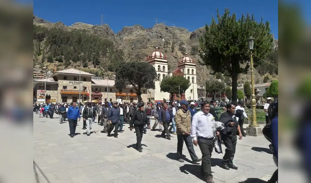 Huancavelica en multitudinaria marcha contra la corrupción [FOTOS Y VIDEO]