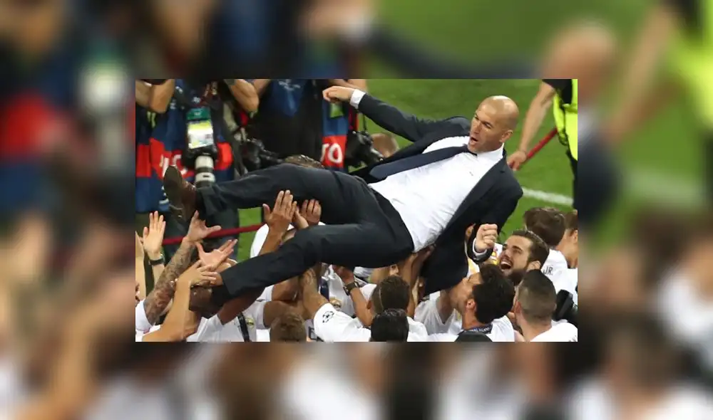 Real Madrid: Zidane fue elegido como mejor entrenador de 2016 por Le Buteur