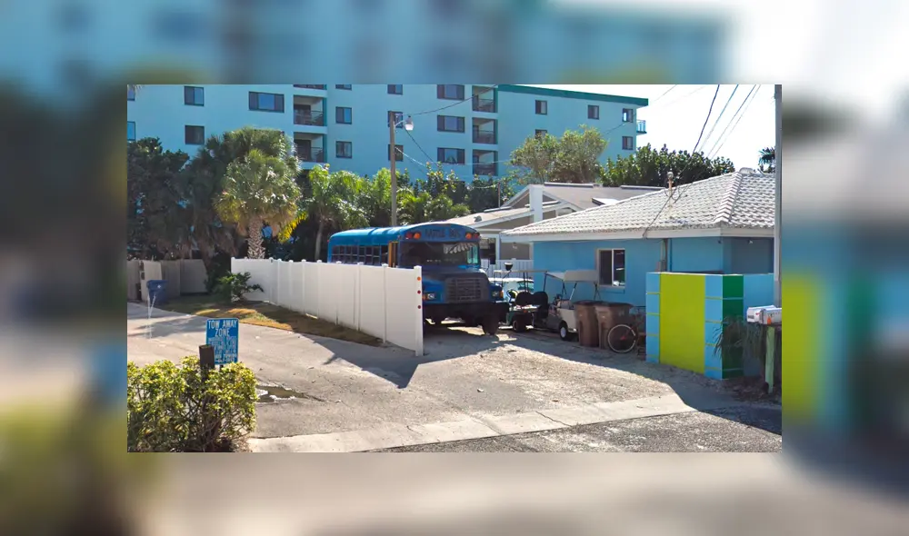 Google Maps: en Estados Unidos hallaron el autobús azul de 'Fortnite' y así luce [FOTOS]