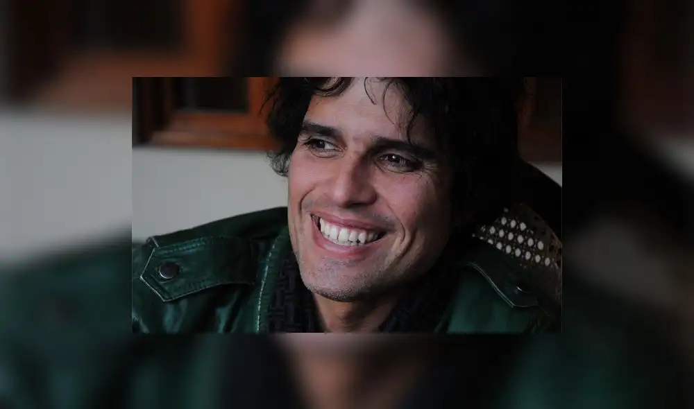 Facebook: Pedro Suárez-Vértiz quedó sorprendido con joven invidente que canta su tema