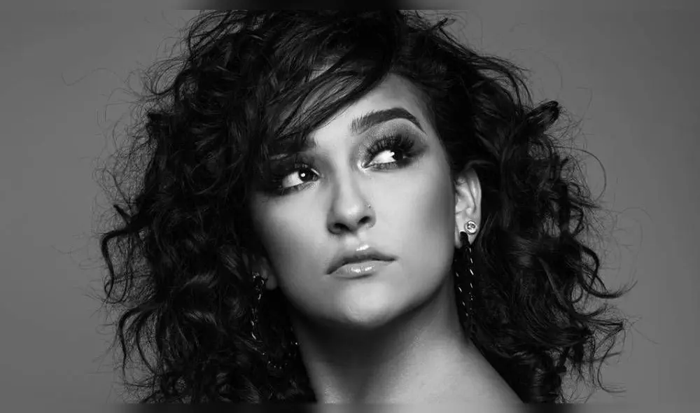 Ante la negativa de las muchachas, la intérprete de “Si tú te atreves” no tuvo otra opción mas que alejarse y hacer un singular comentario: “Seguro son fans de la otra”. (Foto: Instagram)