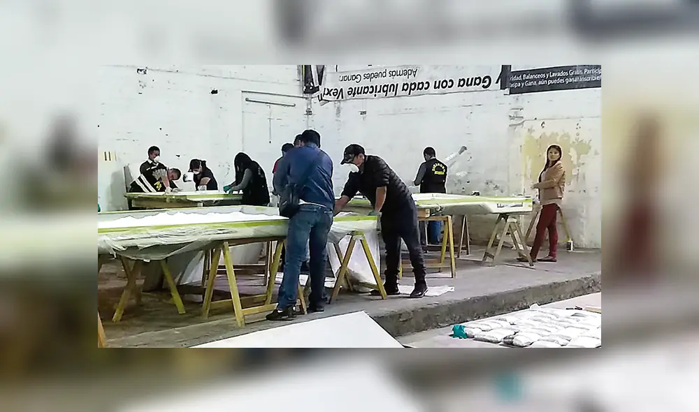 Mafia italiana camuflaba cocaína en techos de camionetas tipo cámper