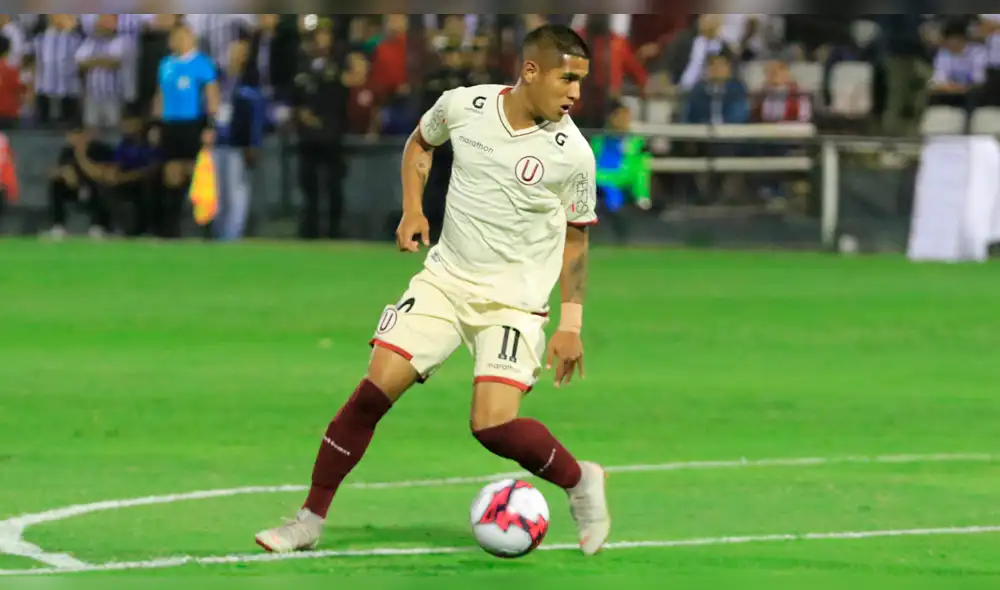 Roberto Siucho humilló al portero y lo hizo gatear dos veces [VIDEO]