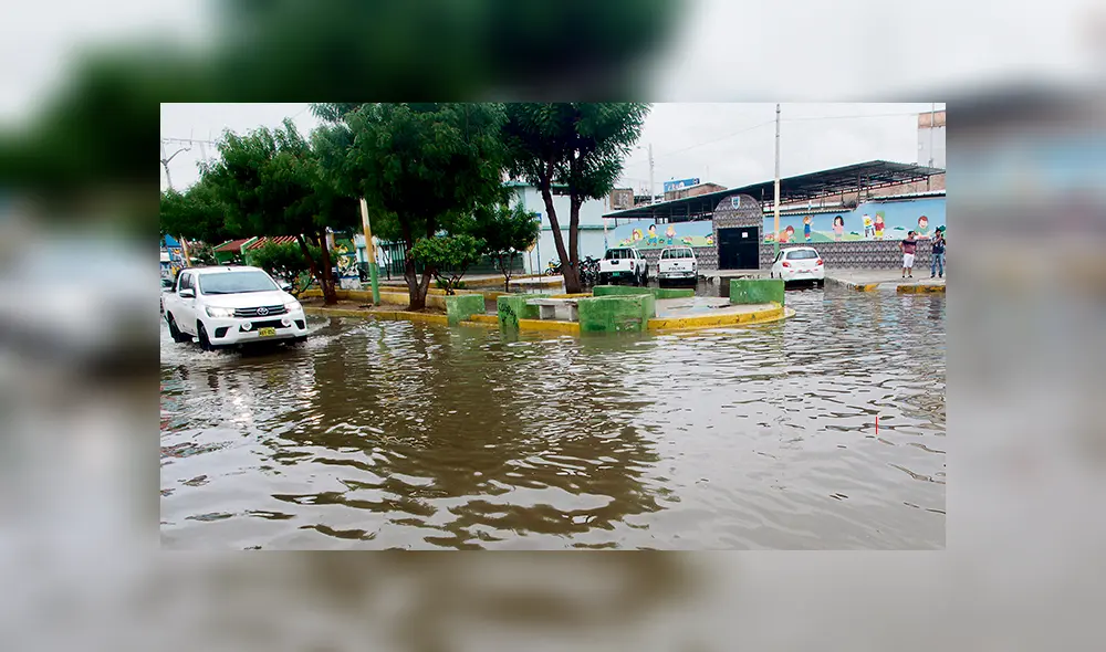 Emergencia en Piura, Cajamarca, Junín y Áncash por fuertes lluvias Emergencia en Piura, Cajamarca, Junín y Áncash por fuertes lluvias