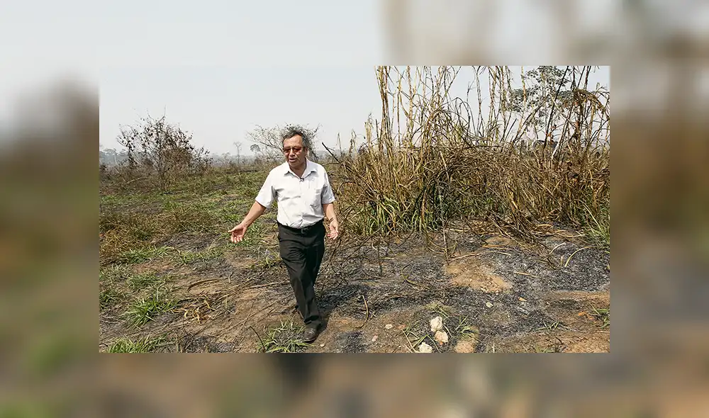 Presente. Gobernador Luis Hidalgo visitó la zona afectada. Presente. Gobernador Luis Hidalgo visitó la zona afectada.