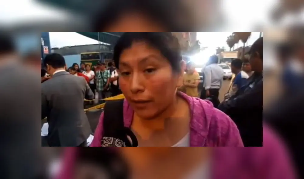 Mujer denunció que su madre falleció porque no le dieron primeros auxilios en empresa donde viajó. Créditos: Captura RTV.