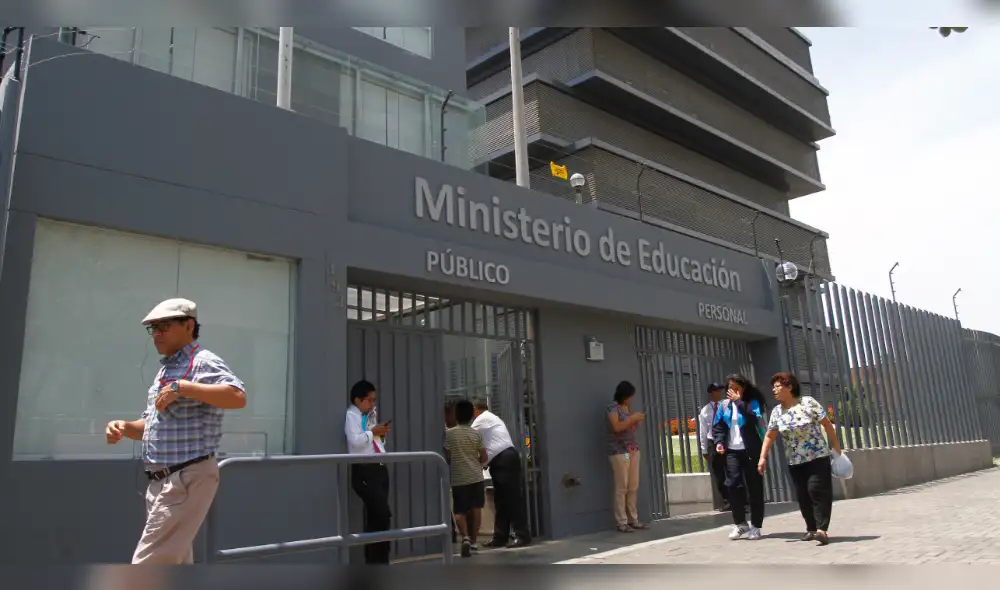 Huelga de docentes: Minedu aprueba norma para contratar nuevos maestros Huelga de docentes: Minedu aprueba norma para contratar nuevos maestros