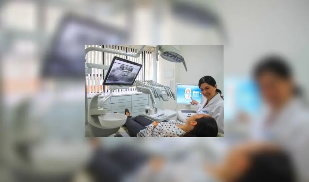  Recomiendan el uso de naranja, plátano y salvia para blanqueamiento de los dientes