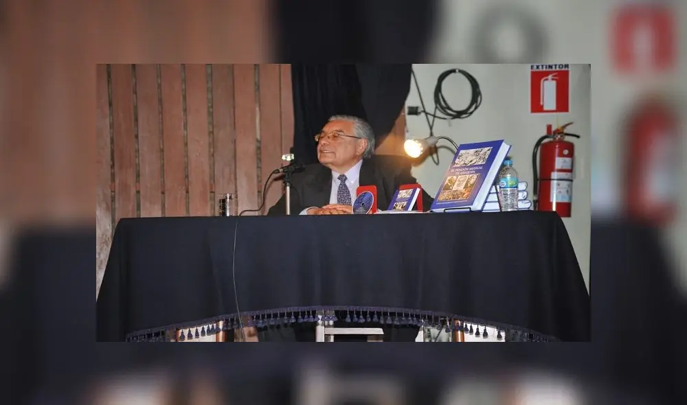 Arequipa: El historiador Juan Guillermo Carpio Muñoz falleció este viernes