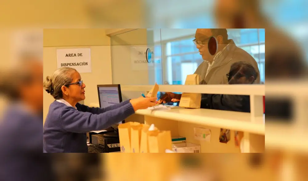 Farmacias de EsSalud entregarán medicamentos con bolsas de papel. Créditos: Difusión.
