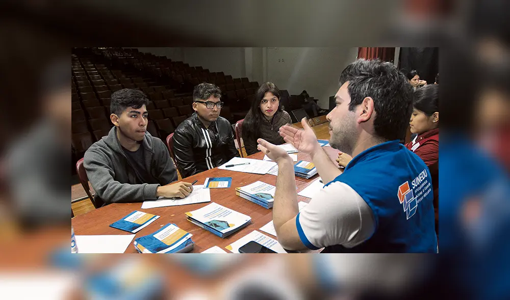 Diez universidades públicas y 39 privadas aún no se licencian Diez universidades públicas y 39 privadas aún no se licencian