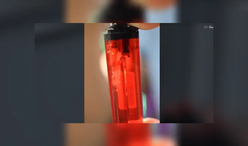 El joven creó un spray desinfectante usando un par de encendedores. Foto: TikTok