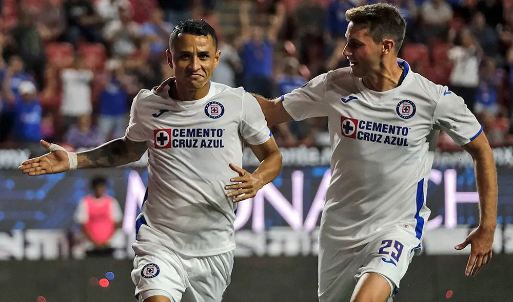 Yoshimar Yotún sufrió una fisura por estrés en el quinto hueso del metatarso izquierdo y estará de baja por 12 semanas. | Foto: AFP