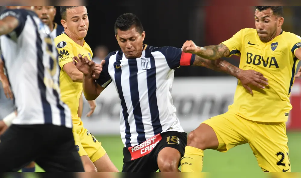 Rinaldo Cruzado reveló que pudo jugar en Universitario de Deportes. Rinaldo Cruzado reveló que pudo jugar en Universitario de Deportes.