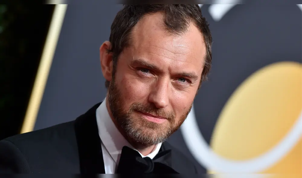 Jude Law captado por paparazzis seduce con filtración de fotos en diminuto bañador 