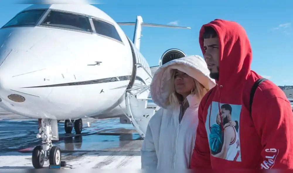 Anuel AA ostenta 4 relojes y es criticado por usuarios de las redes