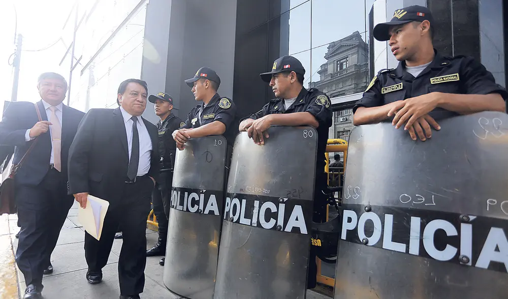 Arresto. El líder fundador de Podemos, José Luna Gálvez, cumplirá 36 meses de prisión preventiva con vigilancia policial permanente y deberá pagar una caución de 500 mil soles. Foto: difusión