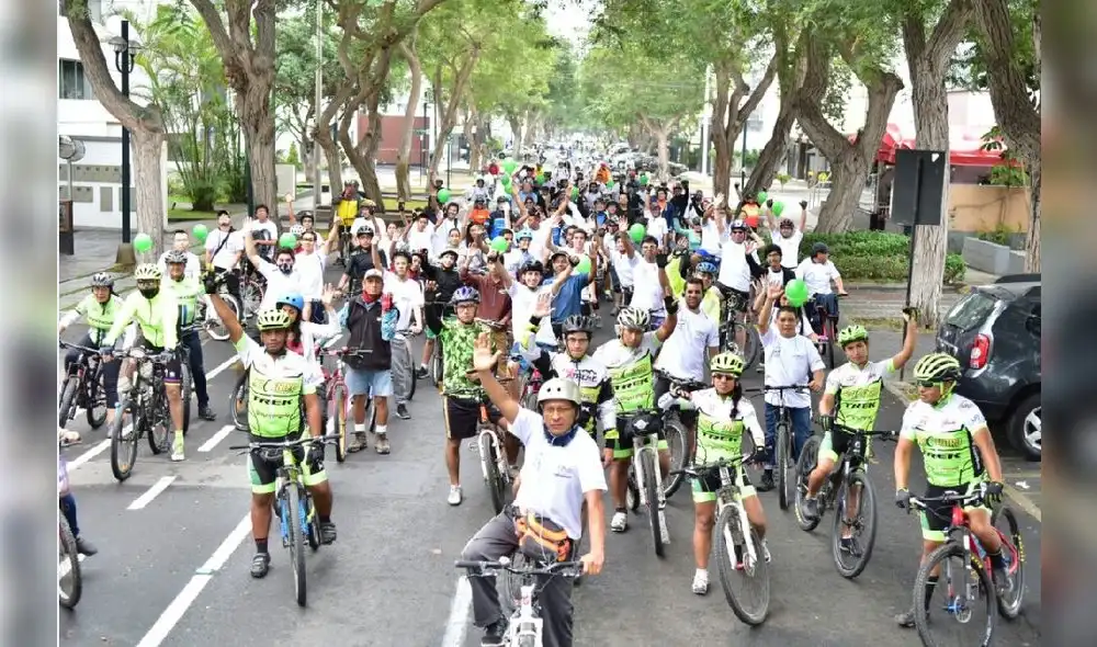 Ciclistas promueven uso de bicicleta en San Isidro