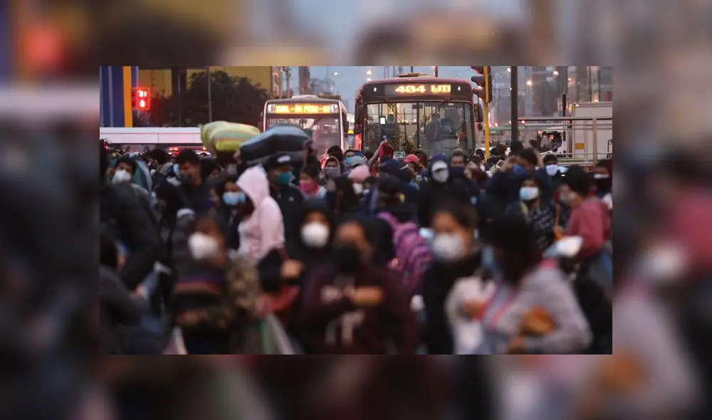 Especialista pide a la población mantener las medidas de prevención como el distanciamiento social, uso de mascarillas y el lavado de manos. (Foto: Jorge Cerdán / La República)