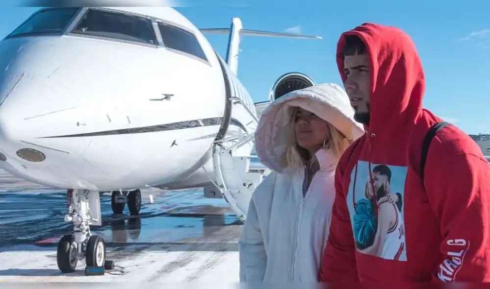 Anuel AA es duramente criticado por presumir lujosos objetos