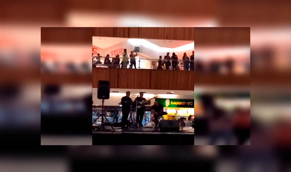 Facebook viral: Centro comercial se inunda y músicos aprovechan en tocar canción de 'Titanic' [VIDEO]