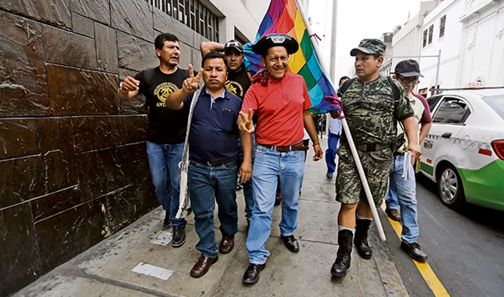 Primera fisura en UPP por el nacimiento del partido de Antauro Primera fisura en UPP por el nacimiento del partido de Antauro