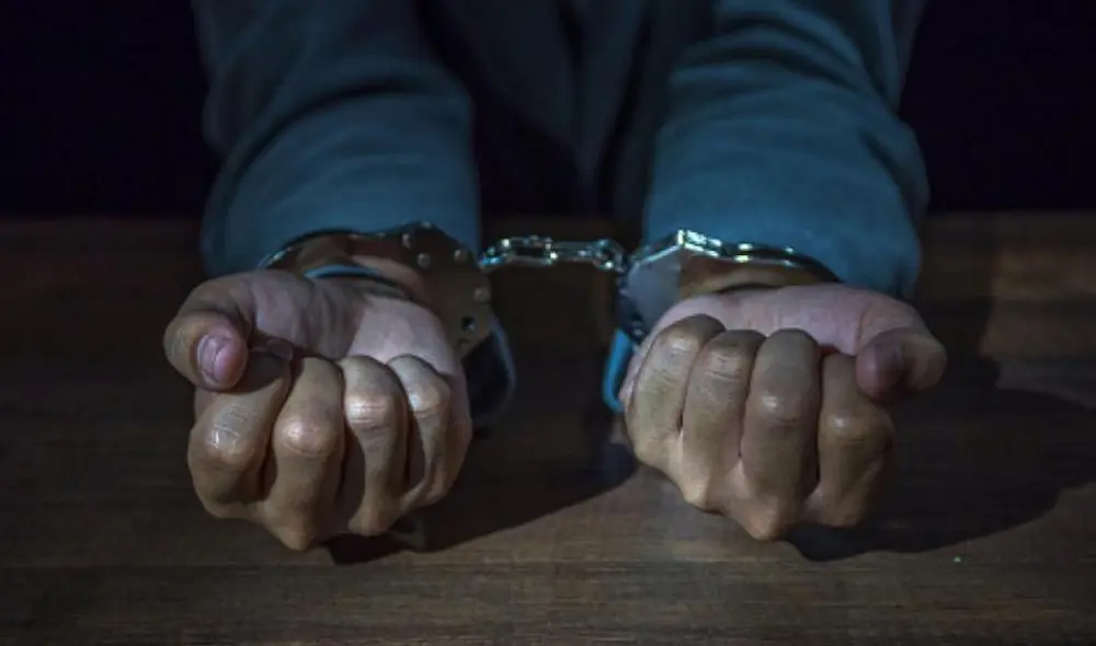 El sujeto amenazaba a la menor de edad mientras su madre no se encontraba en la vivienda. Foto: Fiscalía.