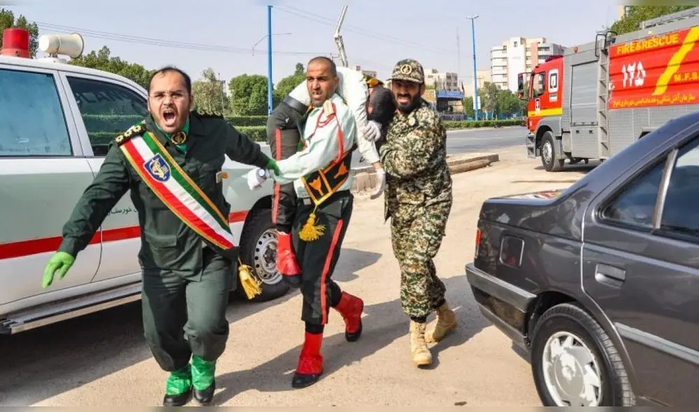 Irán: atentado terrorista en desfile militar deja 29 muertos y Estado Islámico reinvindica el crimen [FOTOS]