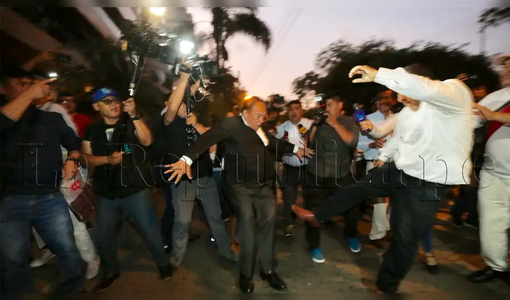 Alan García: Luis Alva Castro fue agredido luego de visitar al expresidente [FOTOS]