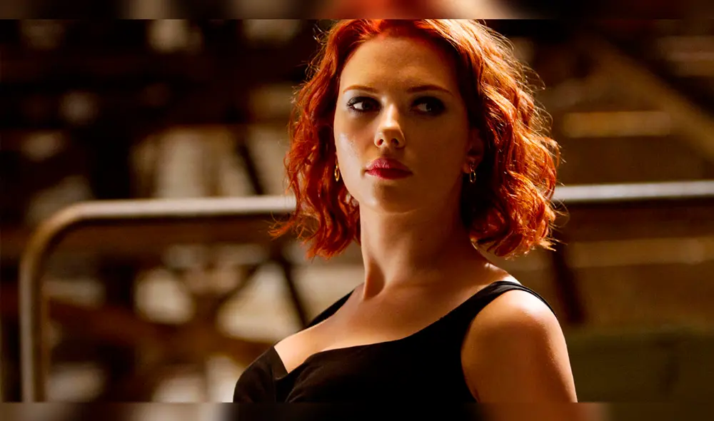 Scarlett Johansson se transforma radicalmente al someterse a reducción de busto