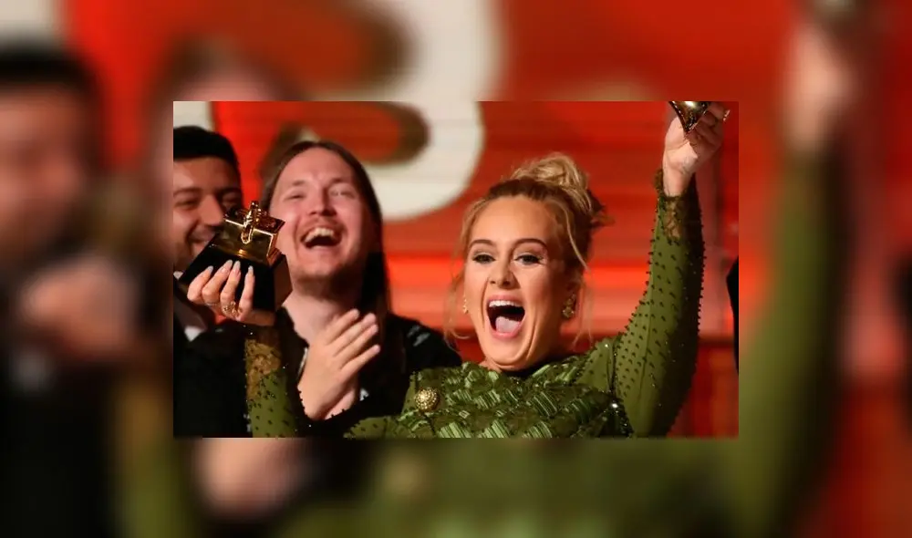 Grammy 2017: Adele rompe su premio para compartirlo con Beyoncé