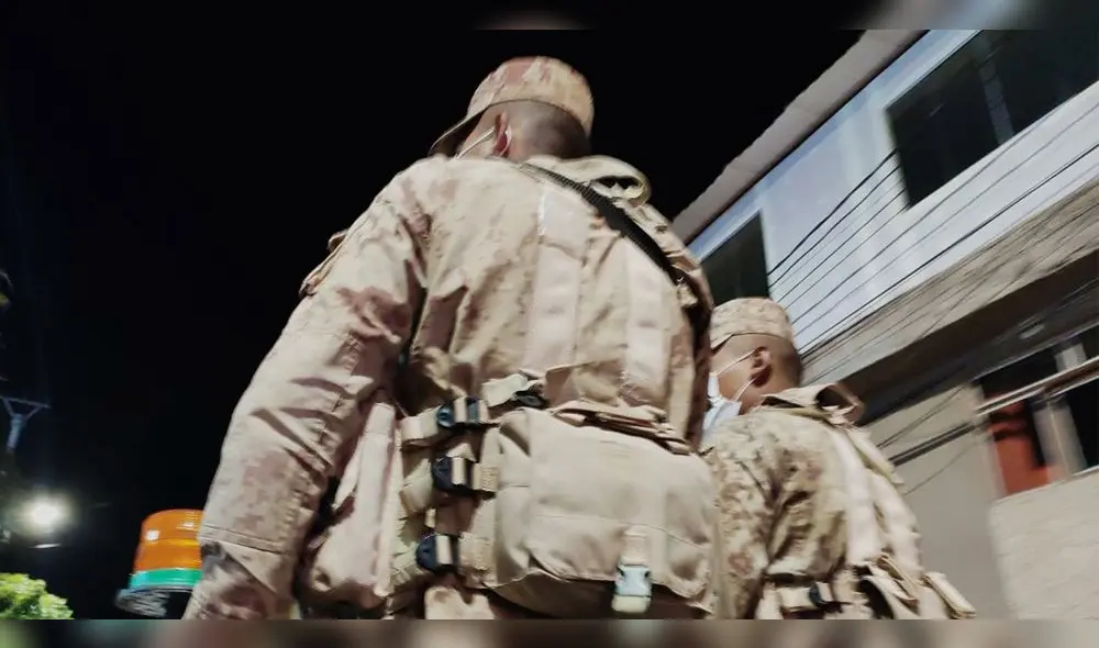 Soldado también sufrió agresiones verbales por parte del intervenido. Soldado también sufrió agresiones verbales por parte del intervenido.