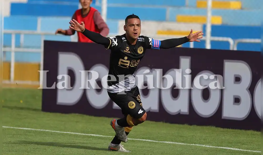 Alfredo Ramúa encaminó el triunfo anotando el primer gol.