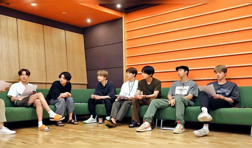 Desliza para ver más fotos de RUN BTS. Créditos: V Live / Big Hit Entertainment