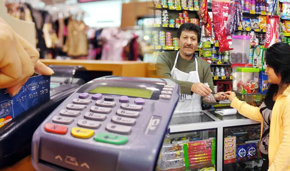 Negocios implementan cobros porcentuales por pagos con tarjeta. Foto: composición LR/La República