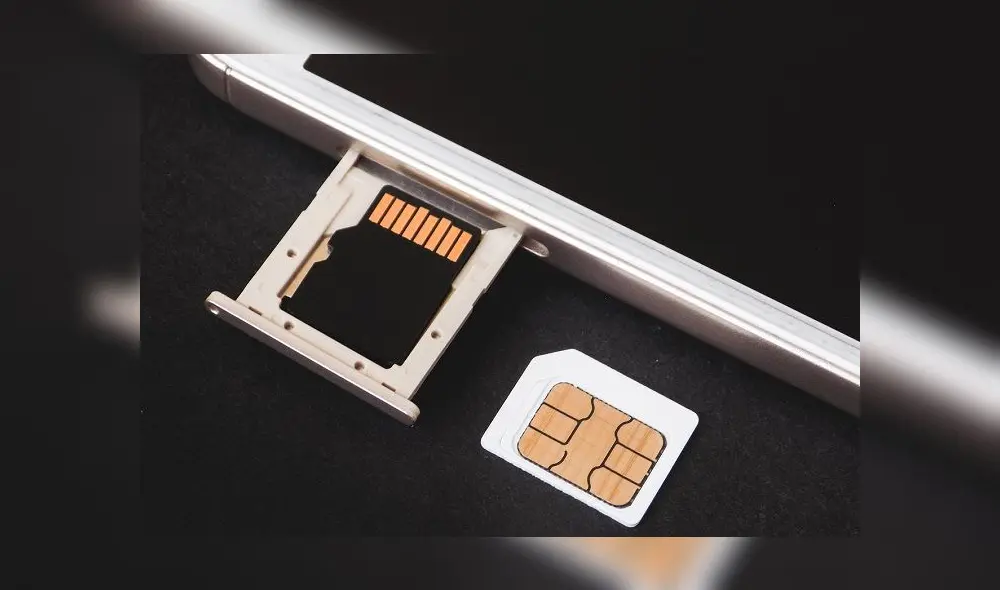 Limpiar la SIM y la ranura del smartphone.