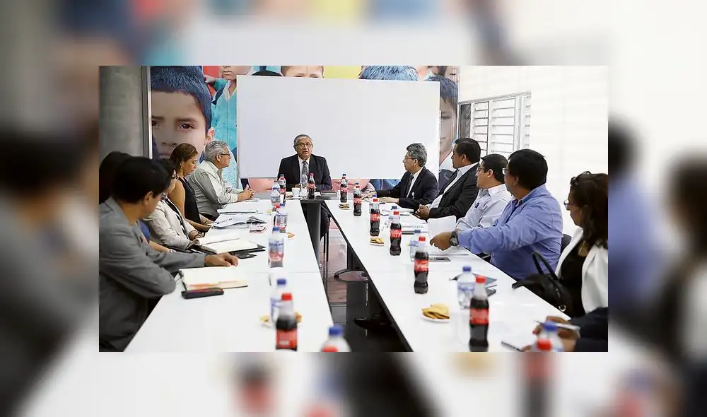 Sutep sostiene tercera reunión con representantes de Minedu Sutep sostiene tercera reunión con representantes de Minedu