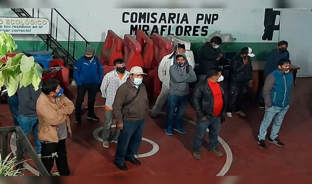 Todos fueron conducidos a la comisaría de Miraflores para ser multados. Foto: Policía Nacional. Todos fueron conducidos a la comisaría de Miraflores para ser multados. Foto: Policía Nacional.