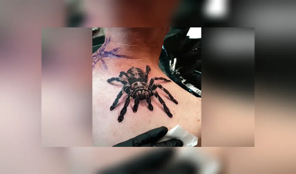 Un joven se hizo un aterrador tatuaje y dejó a miles de personas en shock.